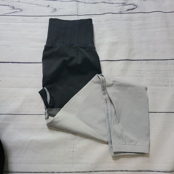 Athleta Size S Seamless High Rise Intarsia Knit Leggings Athleisure Barre Gym - Picture 7 of 7